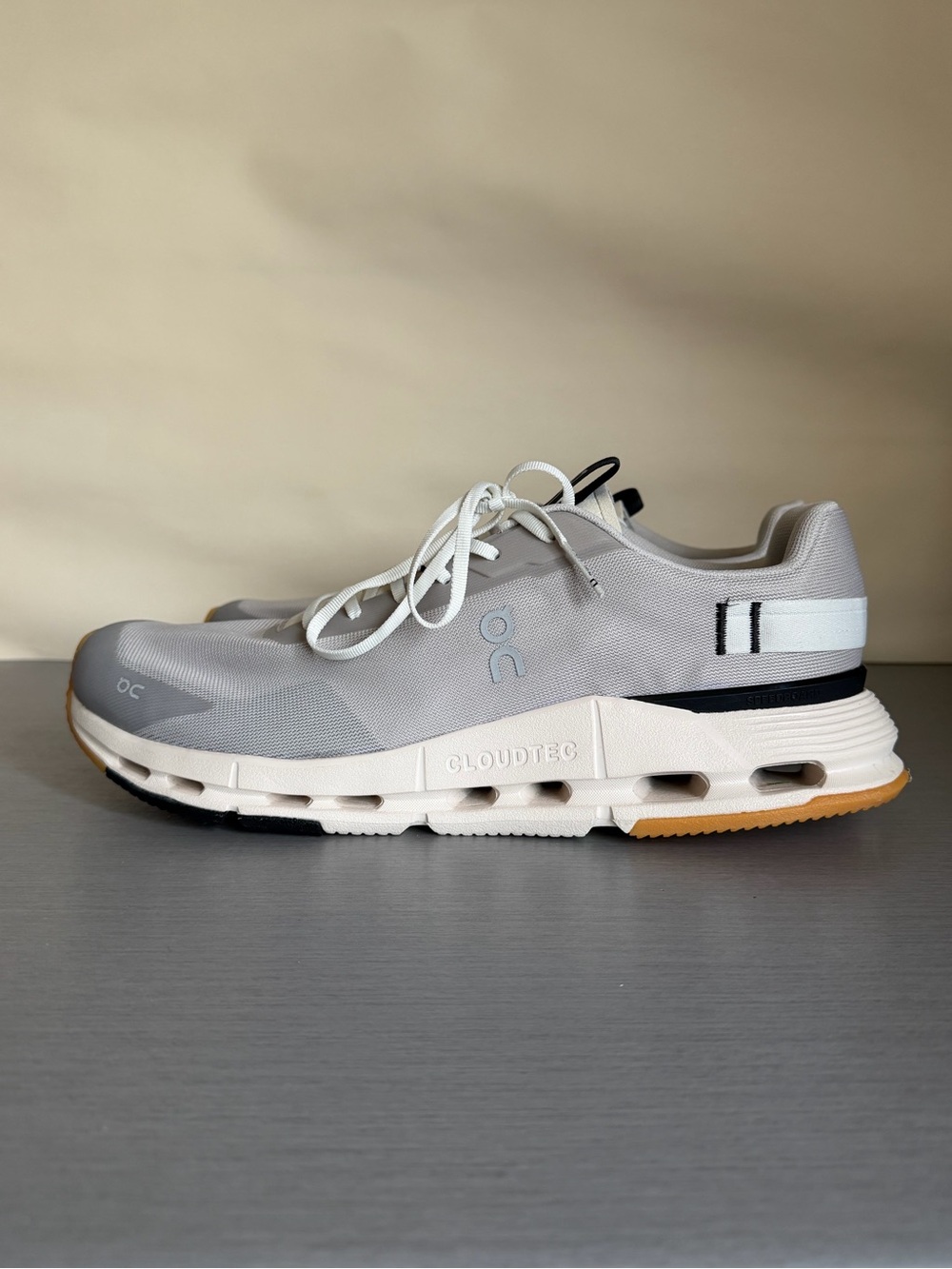 On Cloud CloudNova Form 2 Men's Lightweight White/Grey Running Shoes